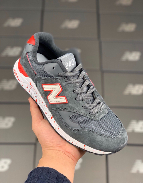 New Balance 840