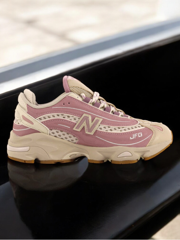 New Balance 1000