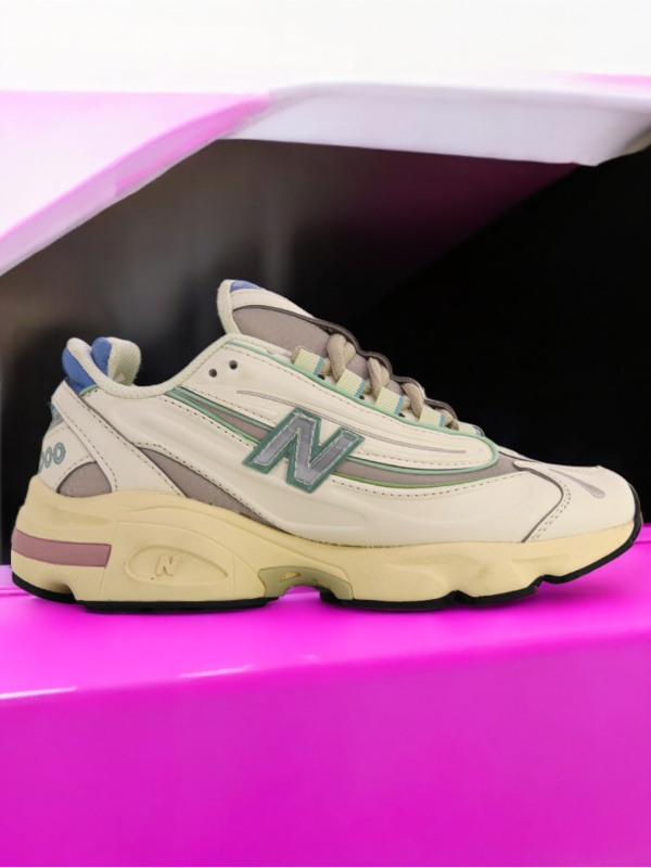 New Balance 1000