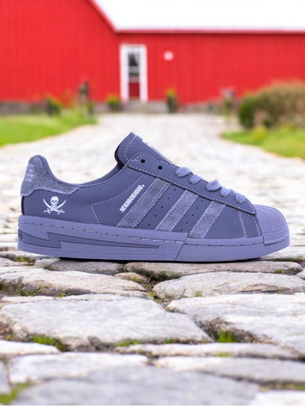 Adidas Superstar
