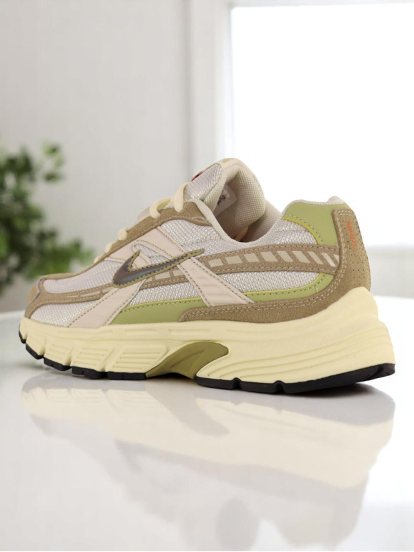 Nike Initiator