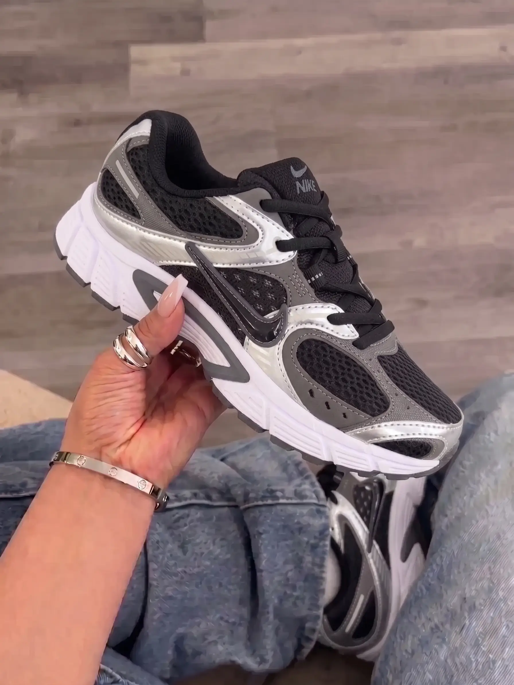 Nike V5 RNR