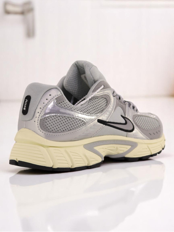 Nike V5 Rnr