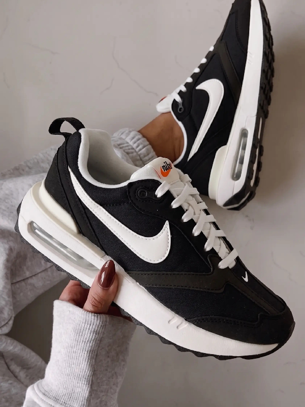 Nike Air Max Dawn