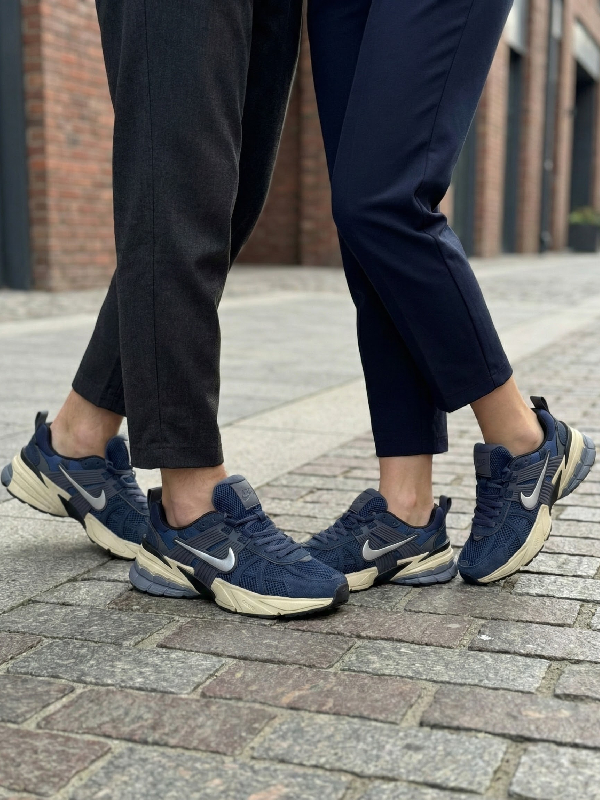 Nike V2K Run