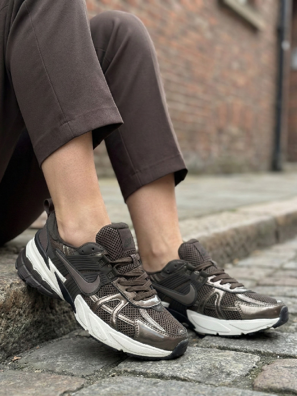 Nike V2K Run