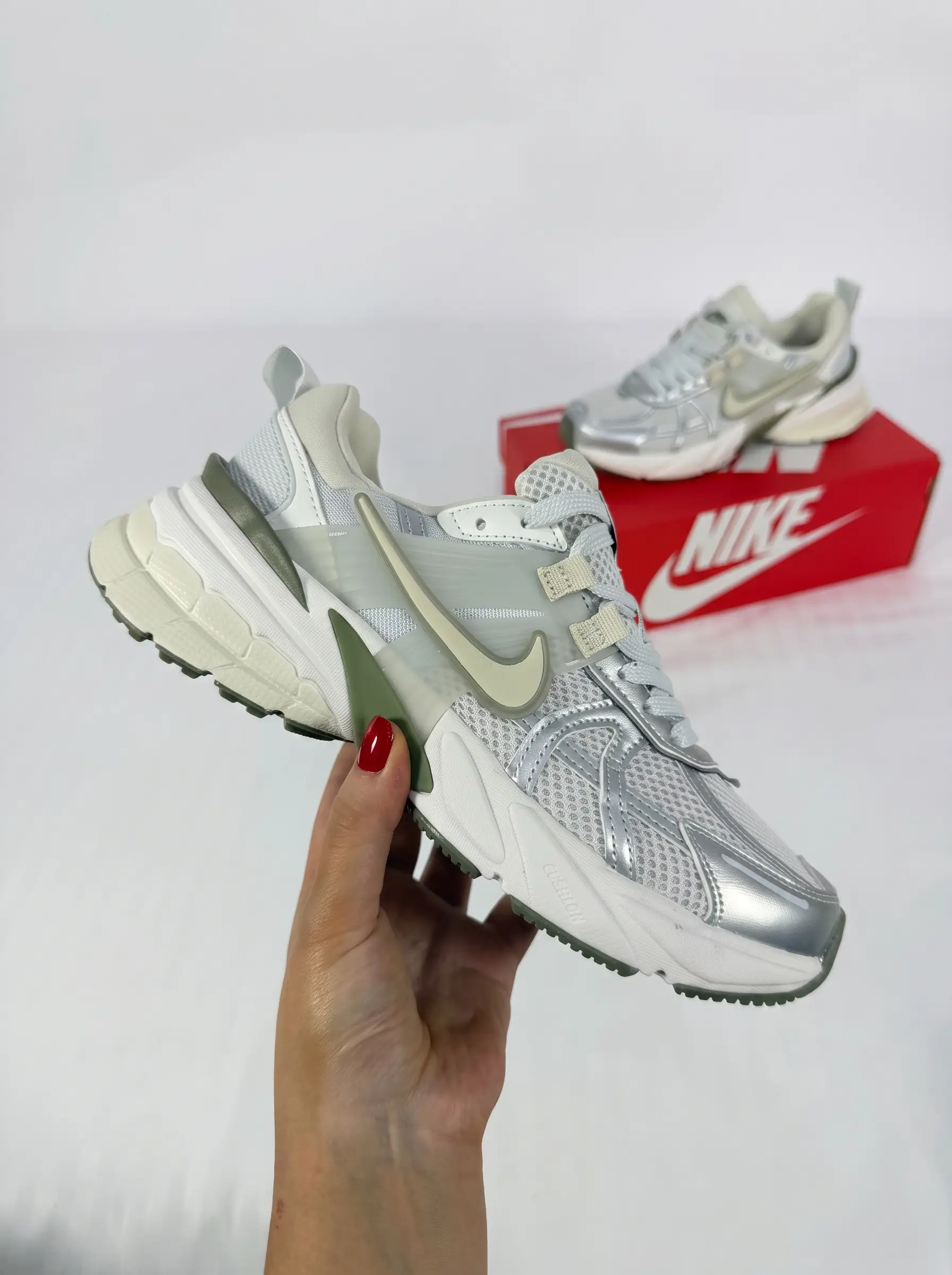 Nike V2K Run