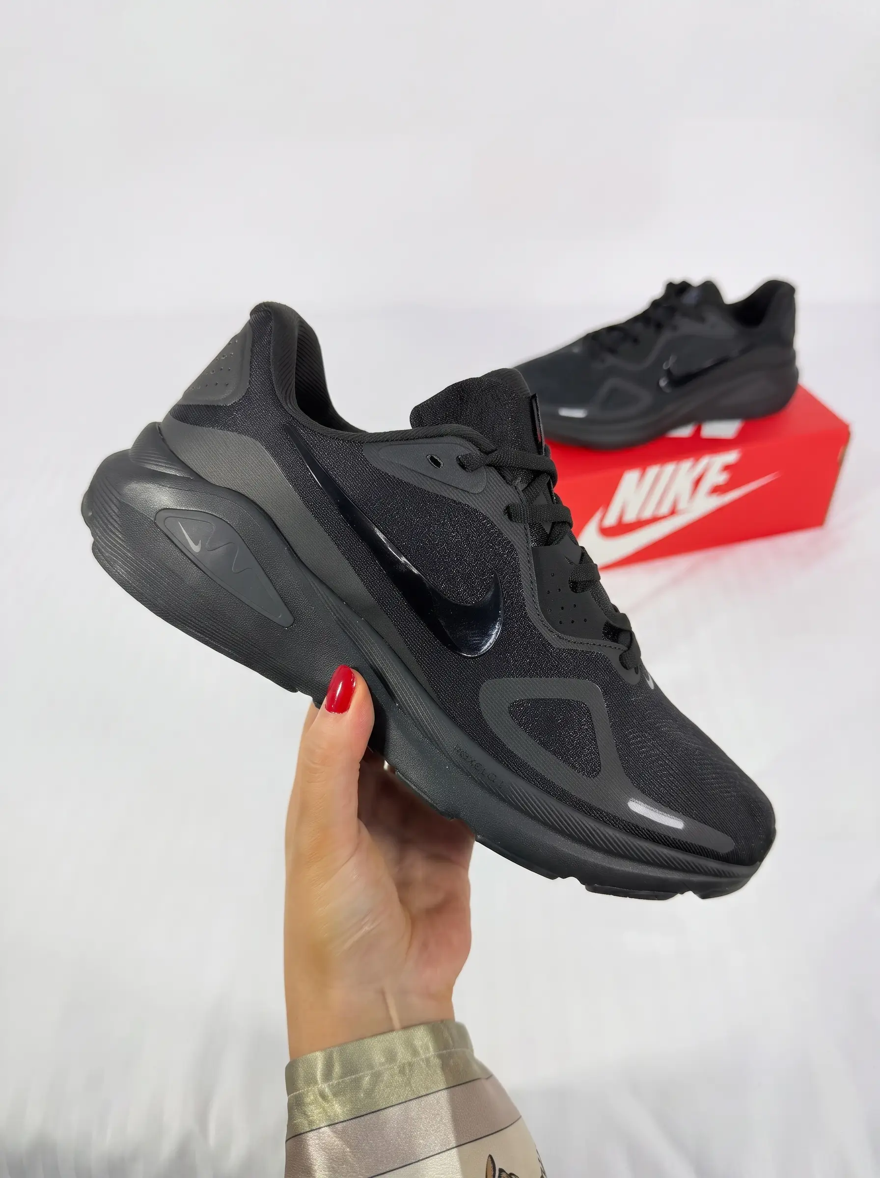 Nike Structure 26