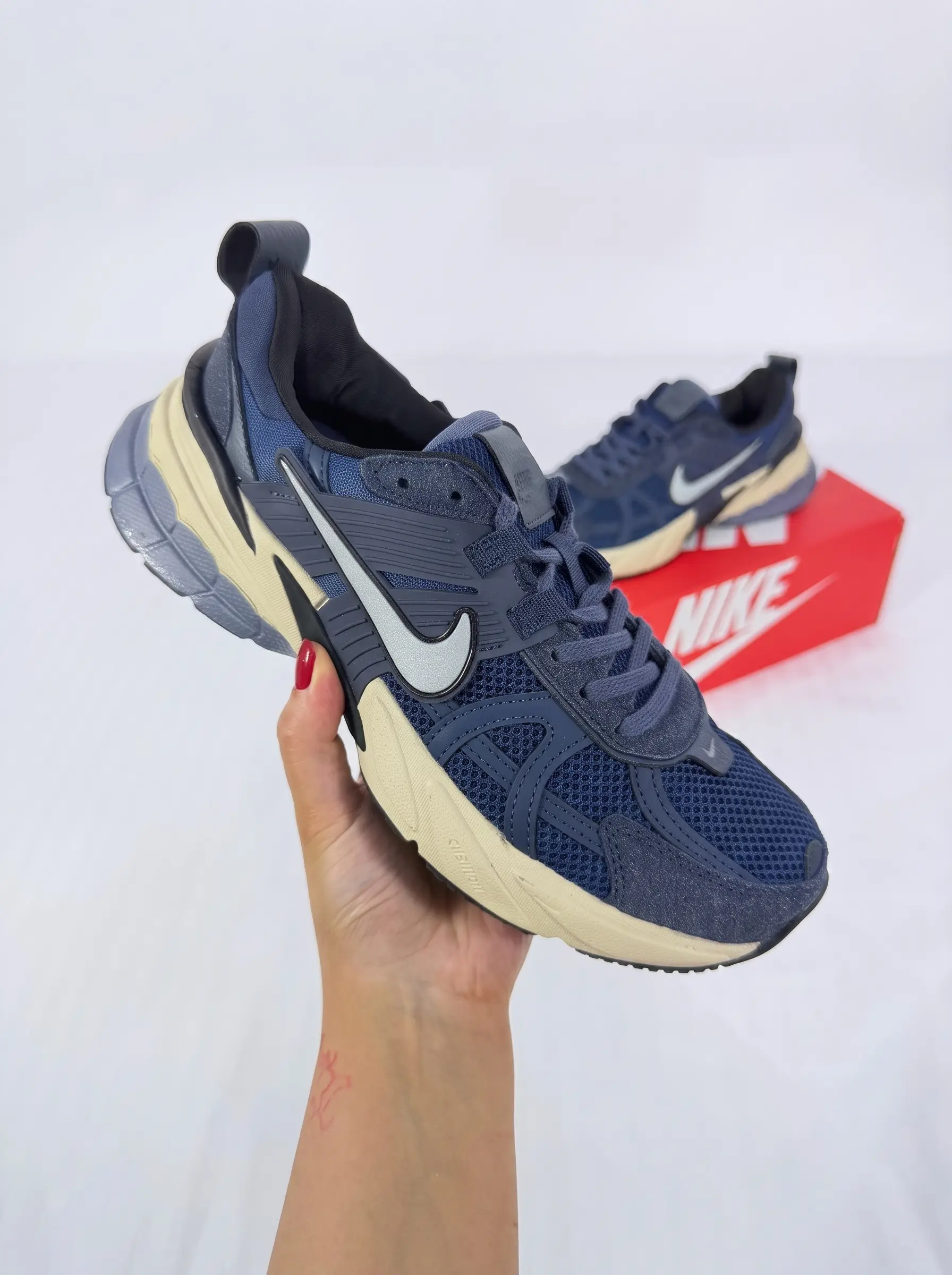 Nike V2K Run