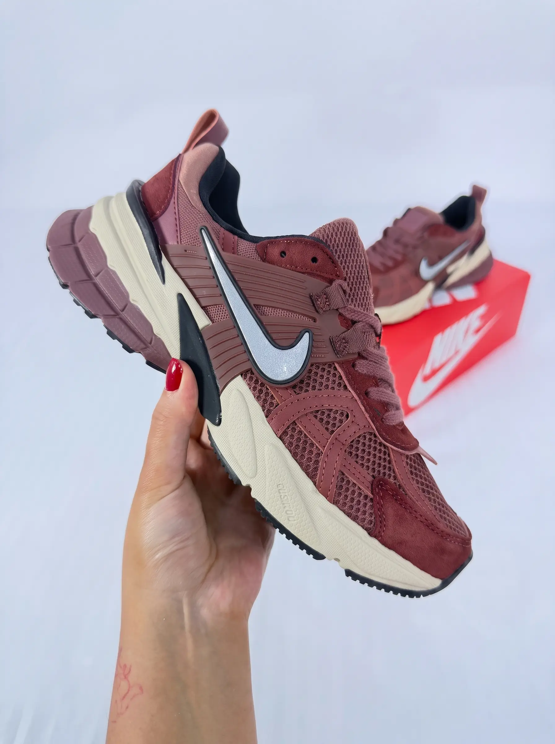 Nike V2K Run