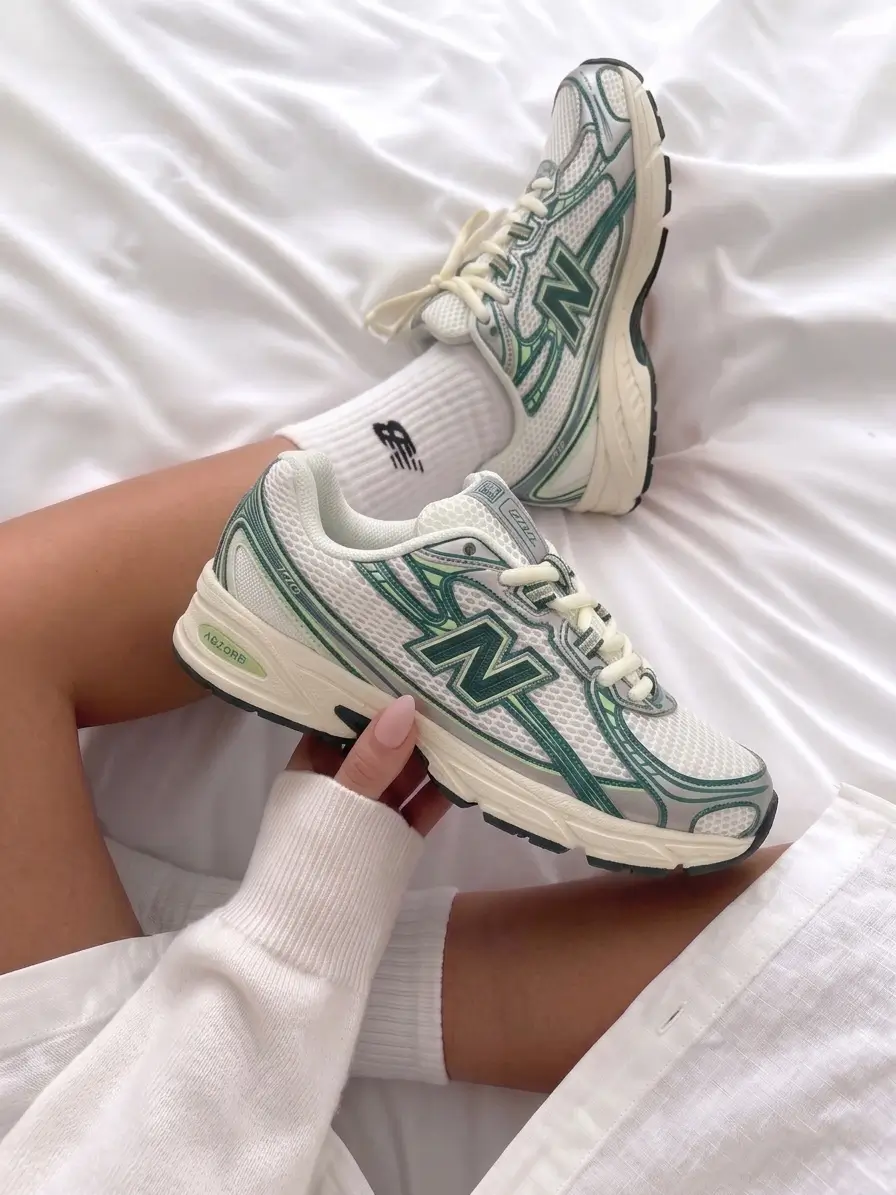 New Balance 740