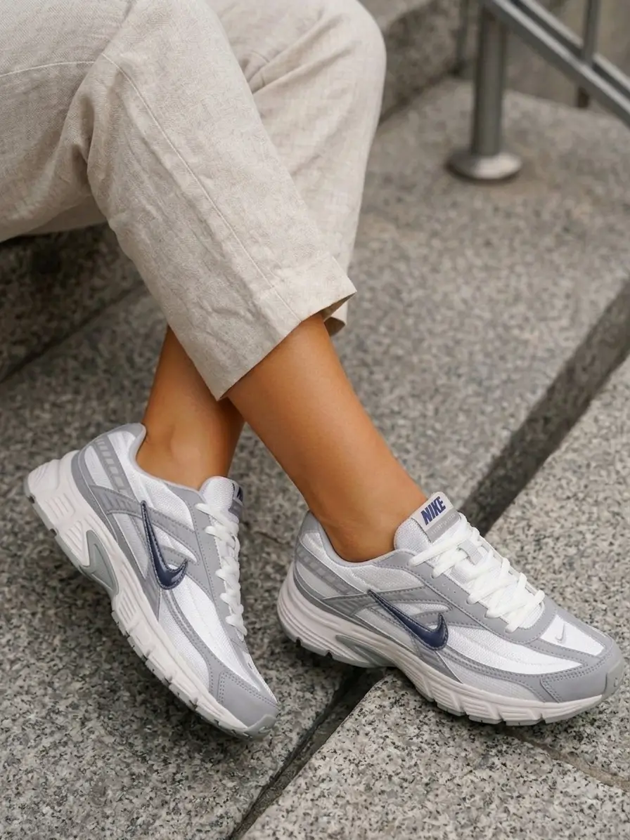 Nike Initiator