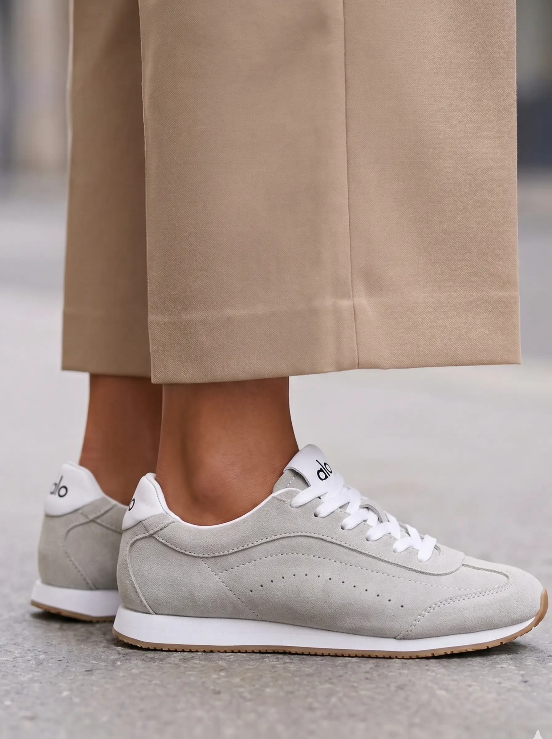 Alo Yoga Sunset Sneakers