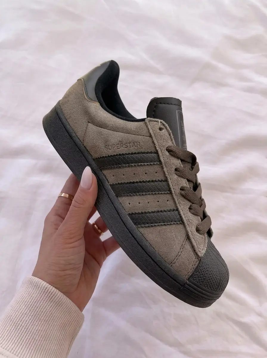 Adidas Superstar