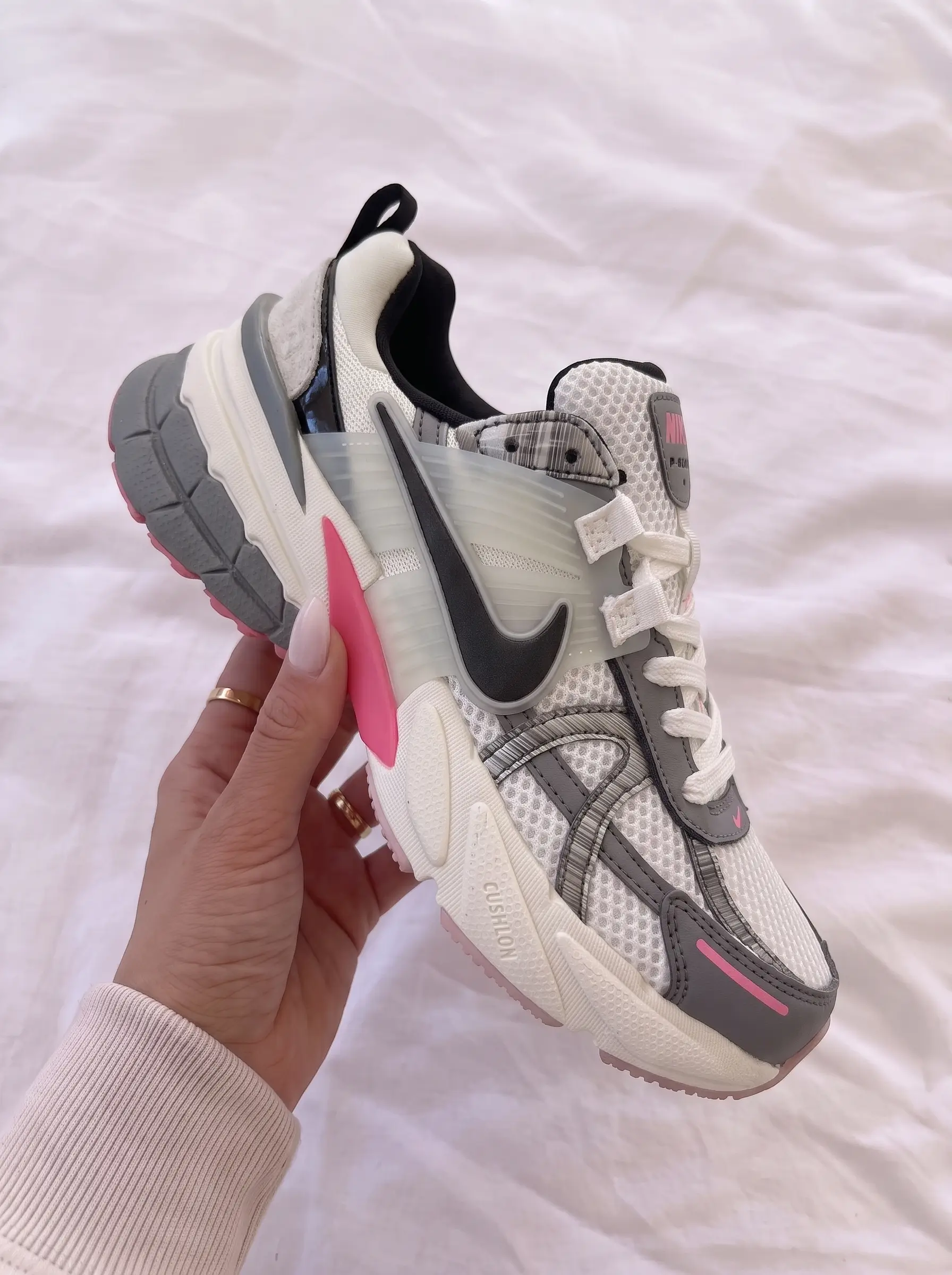 Nike V2K Run