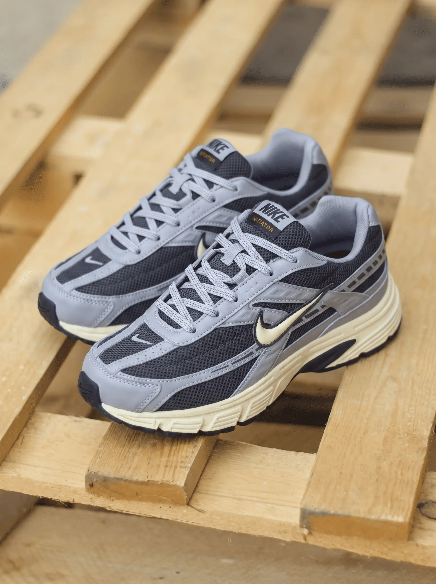 Nike Initiator