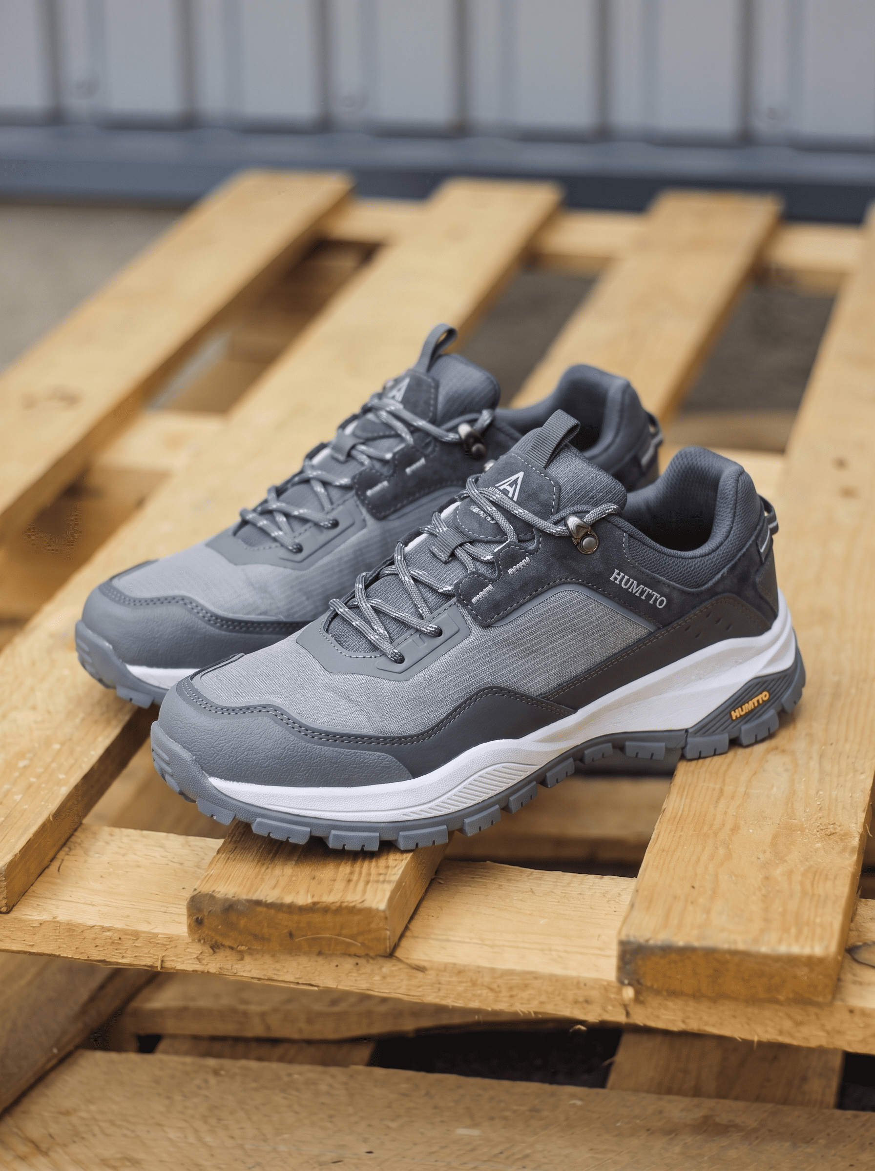 Humtto Hiking Shoes