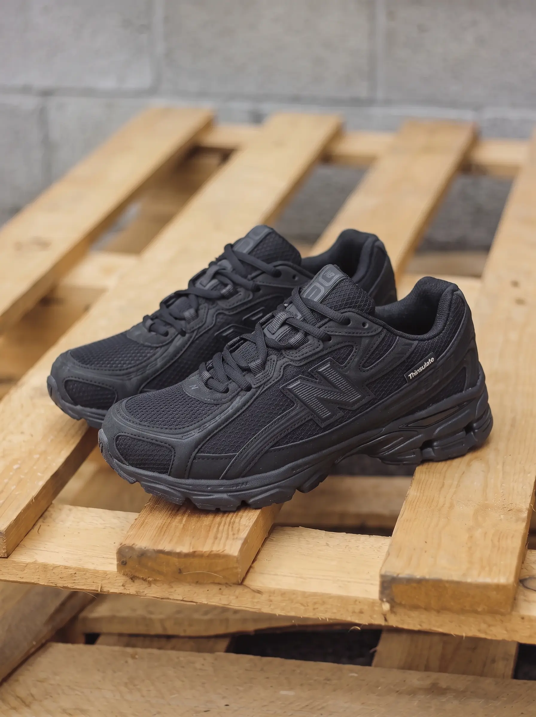 New Balance 740