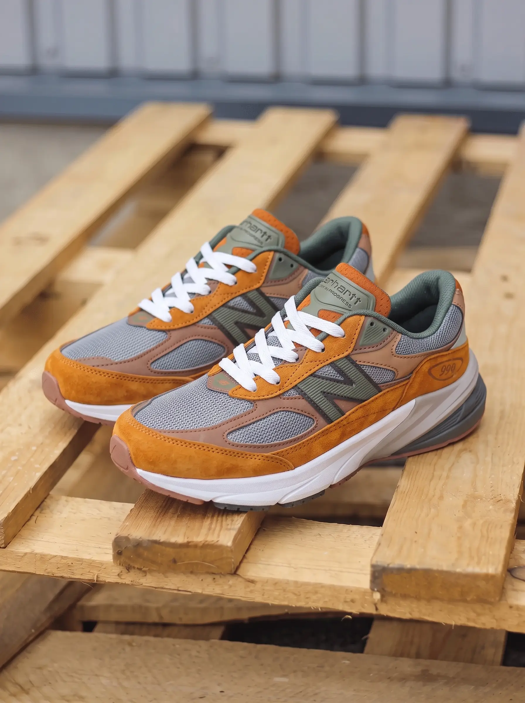 New Balance 990