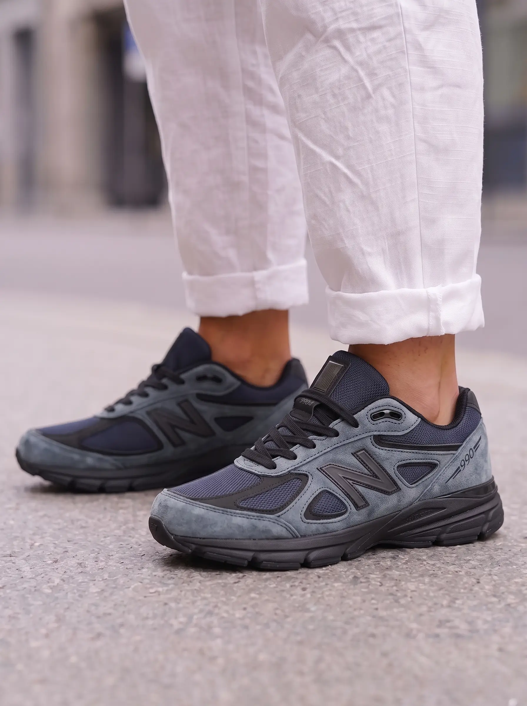 New Balance 990