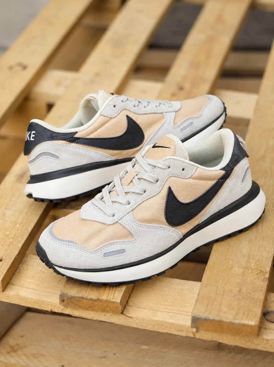 Nike Phoenix Waffle