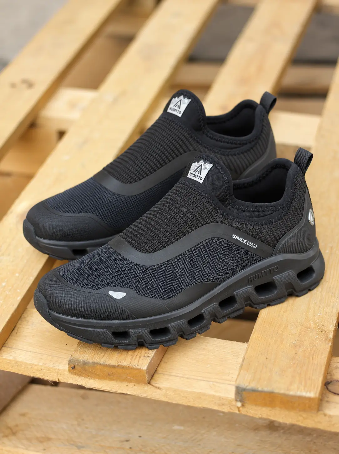 Humtto Hiking Shoes