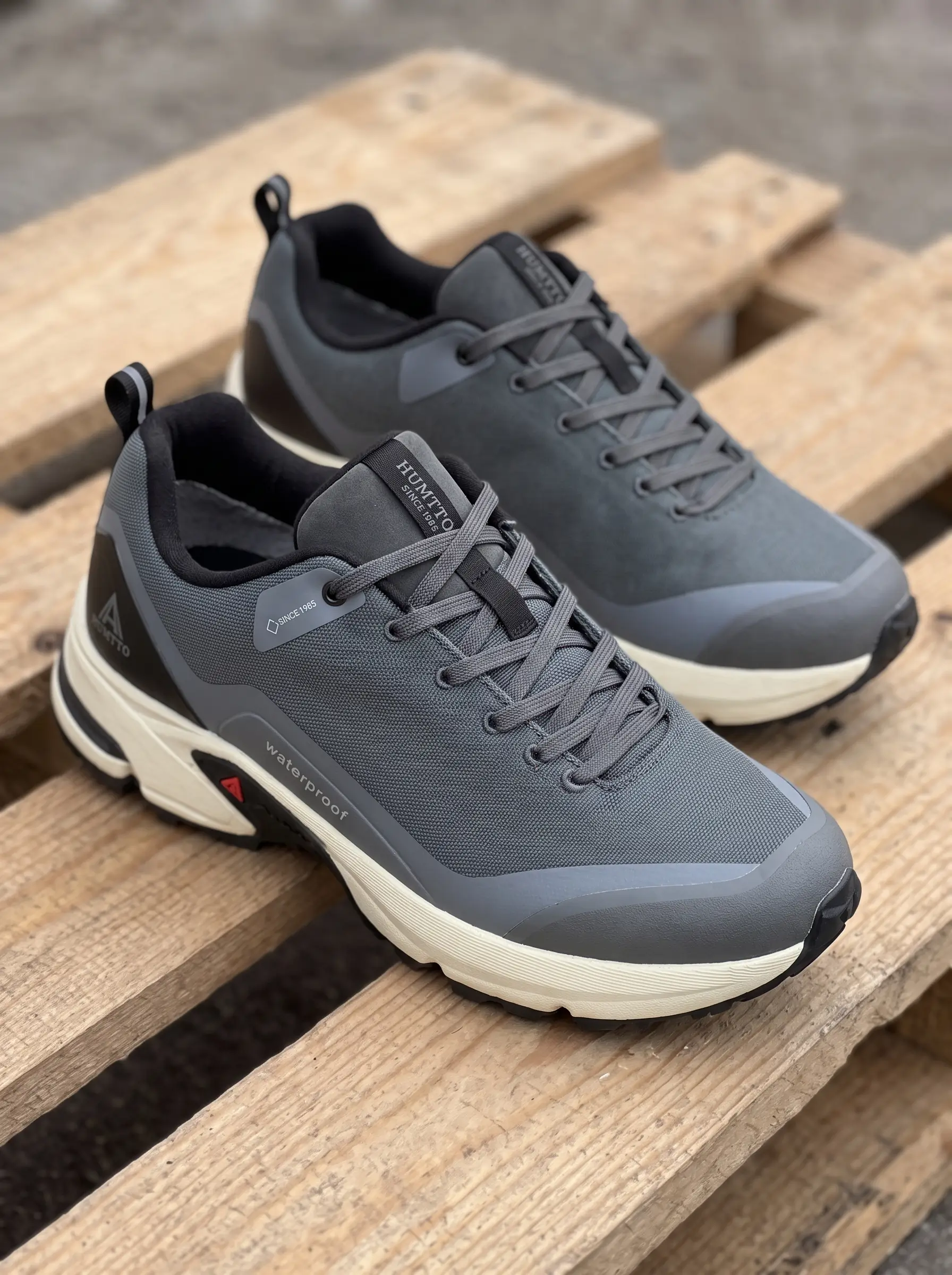 Humtto Hiking Shoes