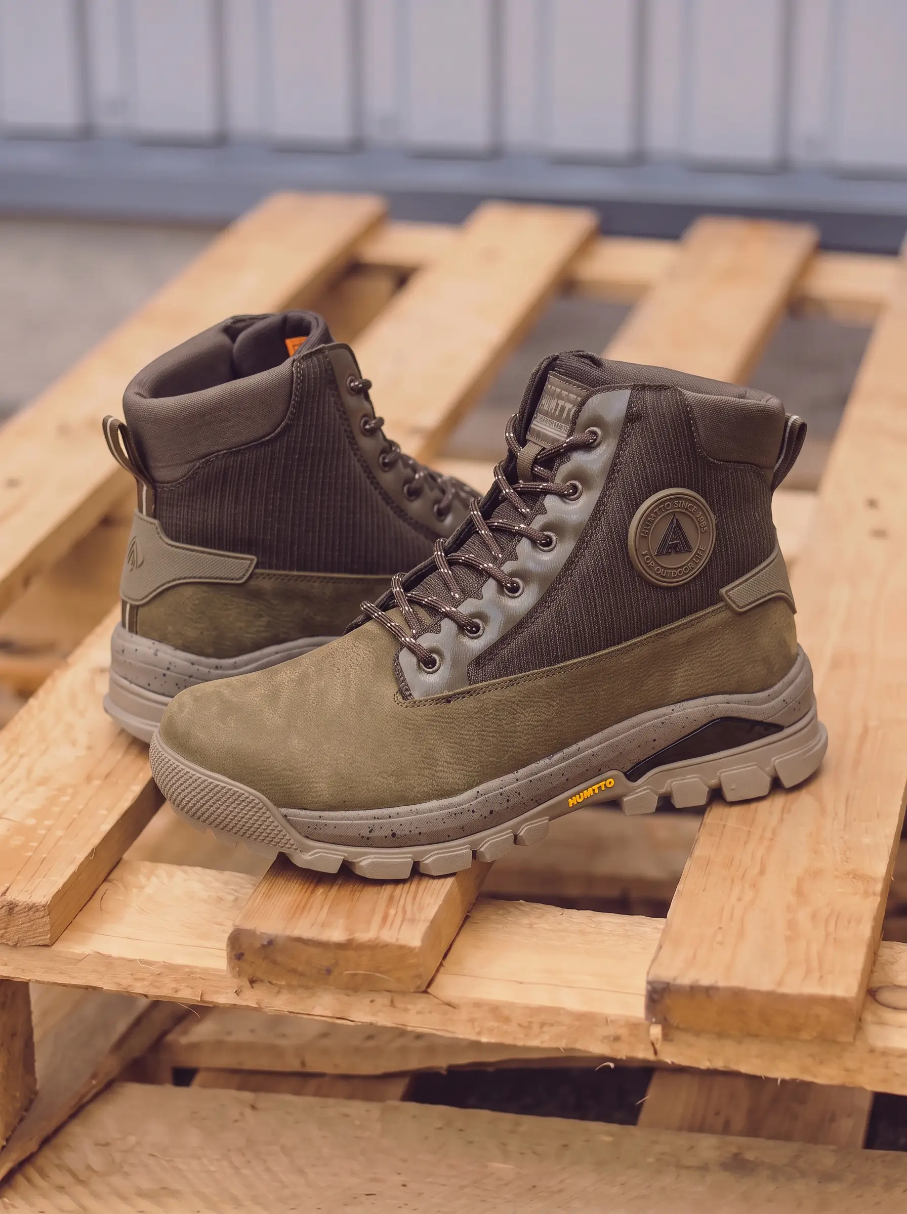 Humtto Hiking Boots