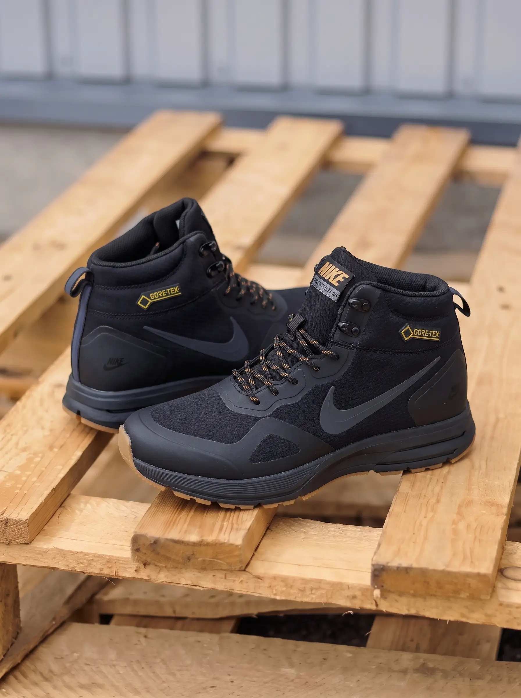 Nike Shield Gore-Tex Mid