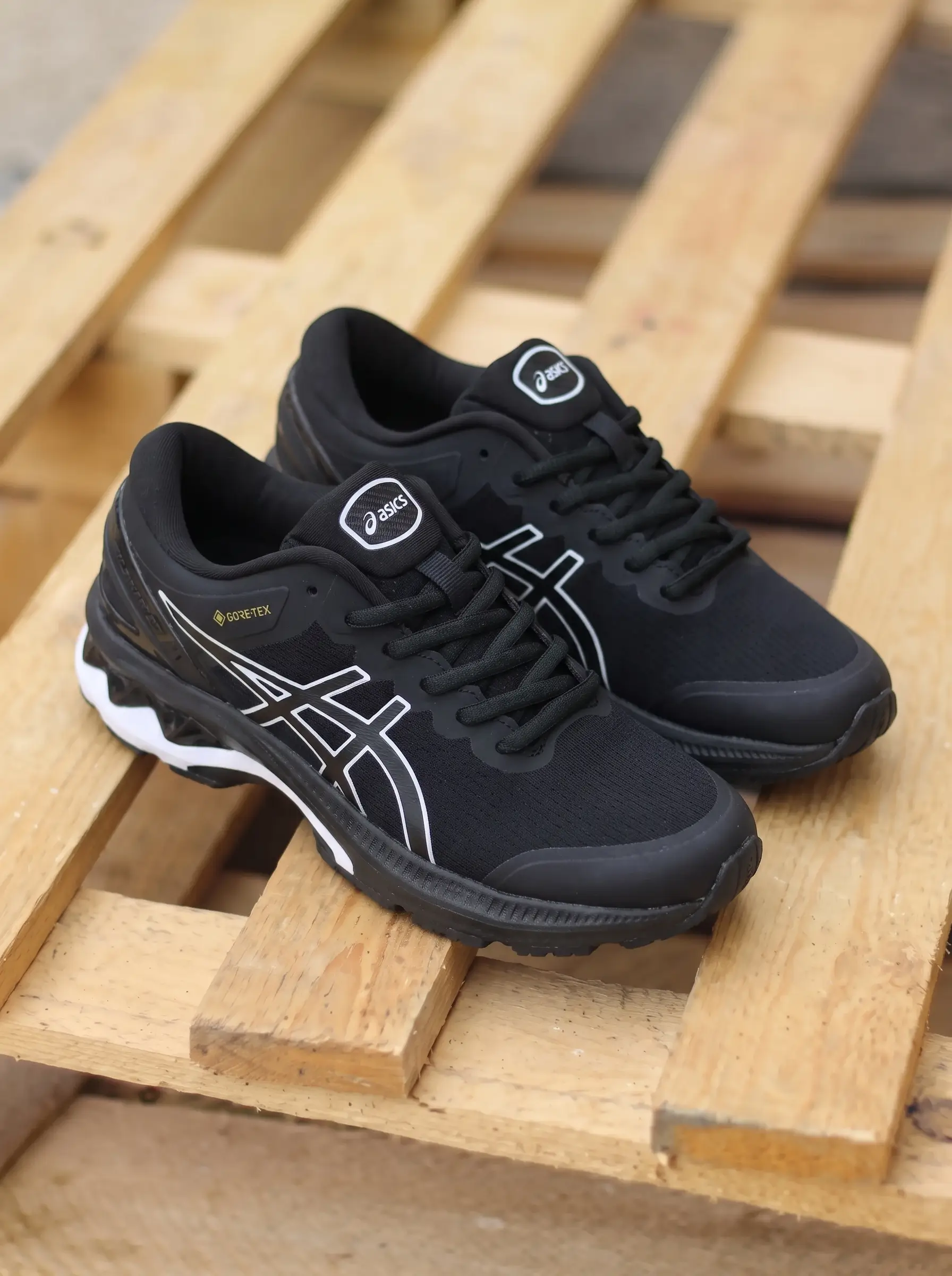 Asics Gel-Kayano 27 Gore-Tex
